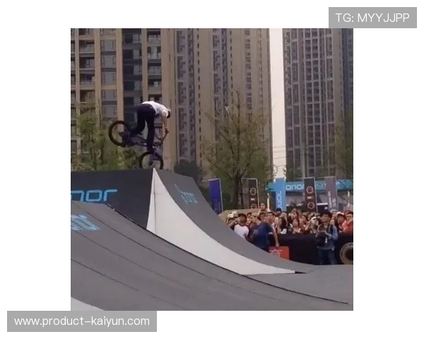 FISE上海站BMX平地花式业余组虞恩晴夺冠，Azusa Todaka获亚军