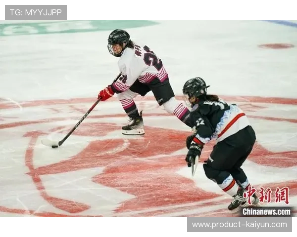 U18女子冰球世锦赛：中国队五连胜夺冠升级